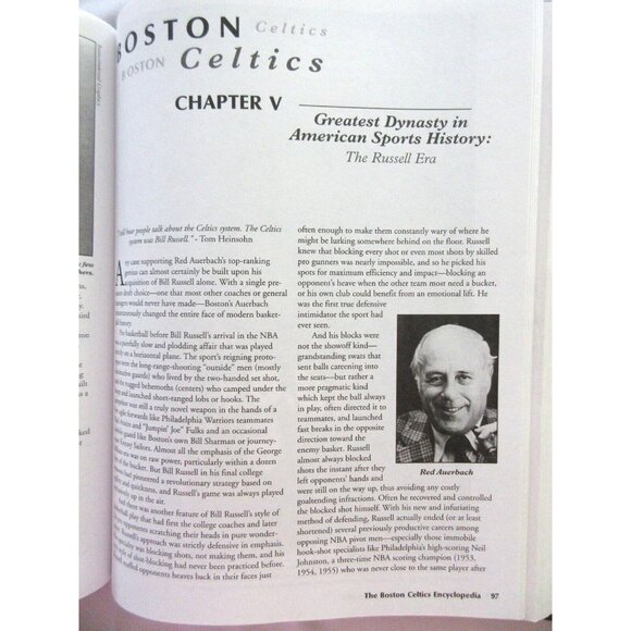 Boston Celtics Encyclopedia Book And COA Signed By Bill Russell Hardcover - Picture 11 of 11